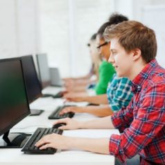How Can You Take French Classes at Home in the United States?
